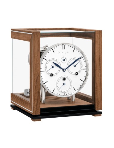 Hermle Perpetual Calendar notenhout/wit – warm & precies