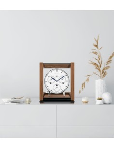Hermle Perpetual Calendar notenhout/wit – warm & precies 2